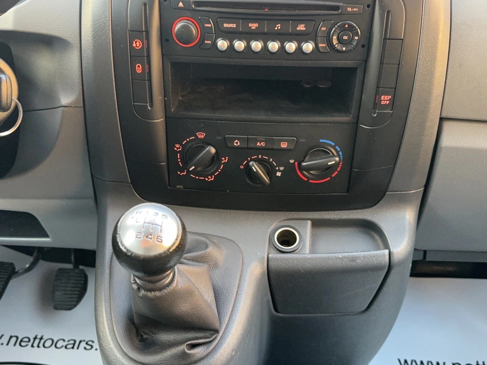 CITROEN Jumpy 2.0 HDi L2H1 Attraction 9Sitzer-image-10
