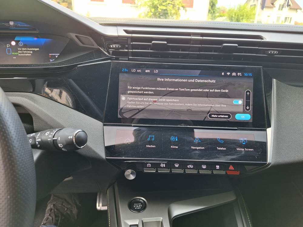 PEUGEOT 308 SW 1.6 PHEV 180 GT-image-13