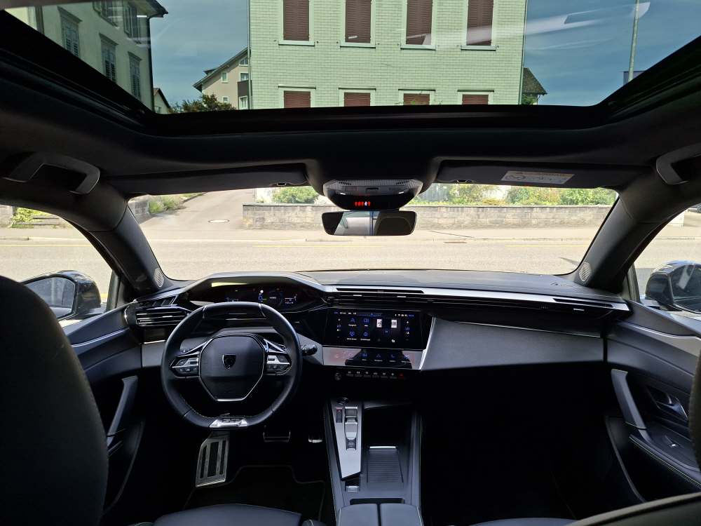 PEUGEOT 308 SW 1.6 PHEV 180 GT-image-11
