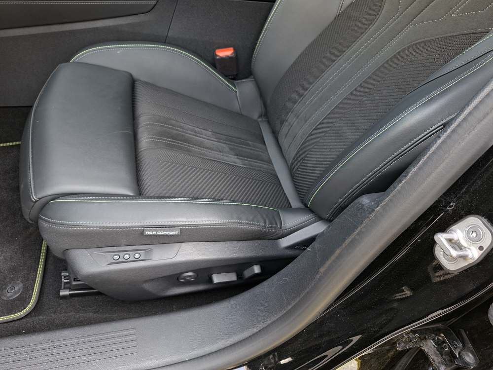 PEUGEOT 308 SW 1.6 PHEV 180 GT-image-10