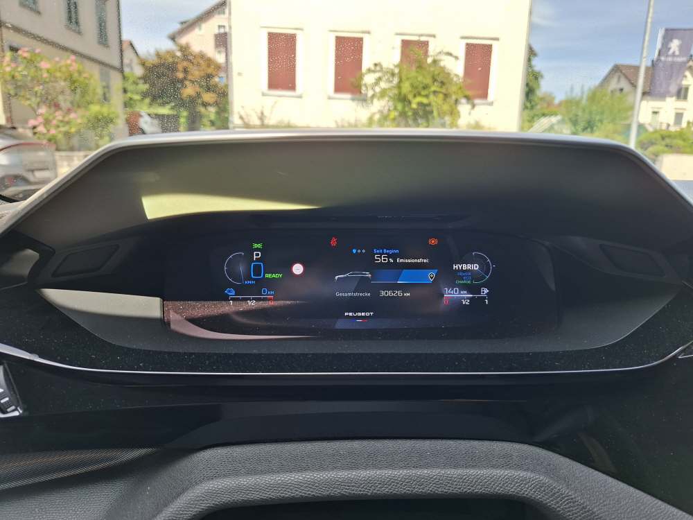 PEUGEOT 308 SW 1.6 PHEV 180 GT-image-17