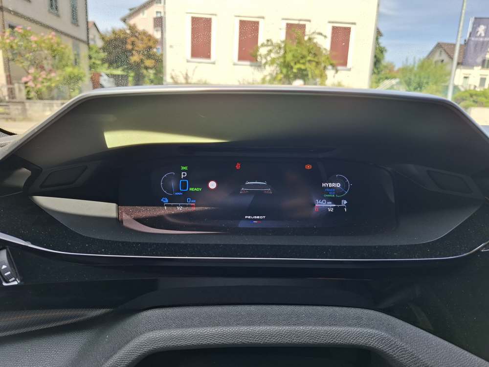 PEUGEOT 308 SW 1.6 PHEV 180 GT-image-18