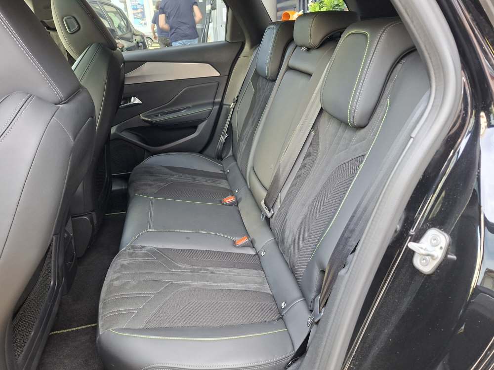 PEUGEOT 308 SW 1.6 PHEV 180 GT-image-7