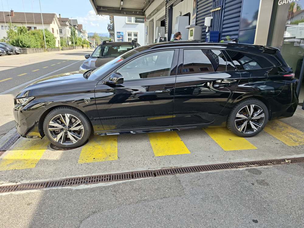 PEUGEOT 308 SW 1.6 PHEV 180 GT-showroom-element-3