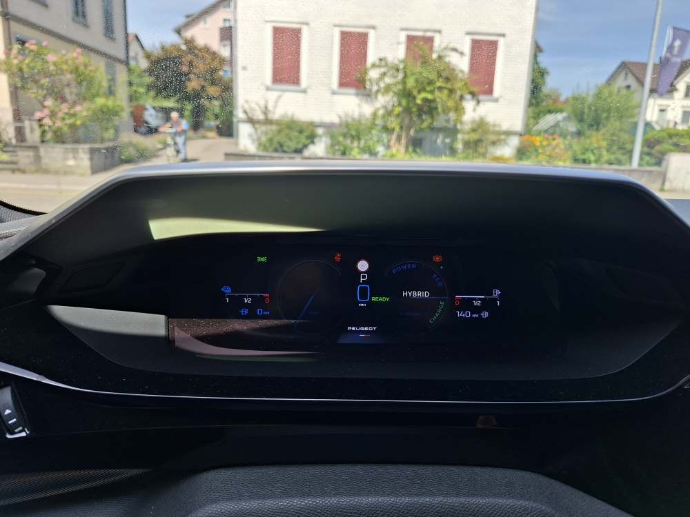 PEUGEOT 308 SW 1.6 PHEV 180 GT-image-15