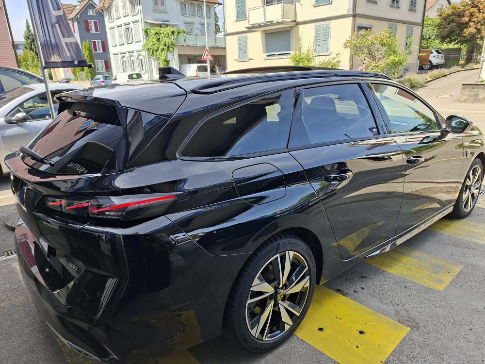 PEUGEOT 308 SW 1.6 PHEV 180 GT-image-26