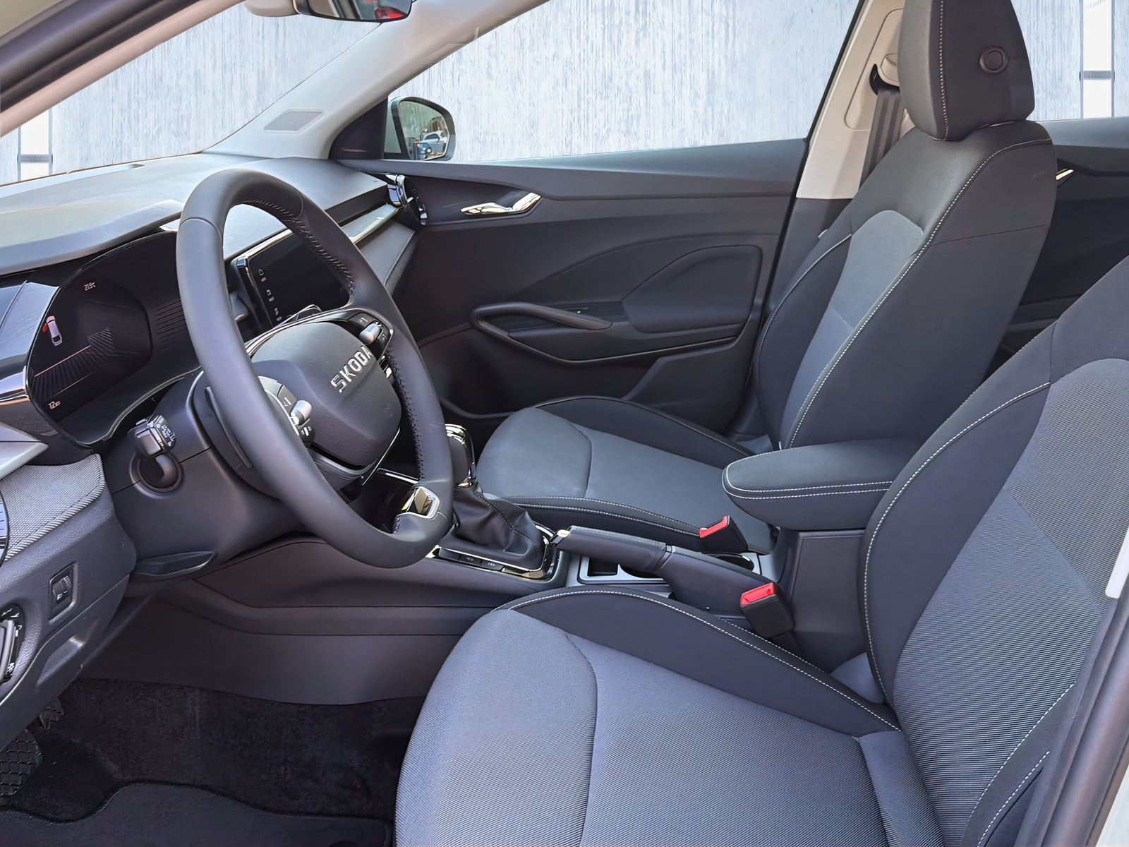 SKODA Fabia 1.0 TSI Classic 2027 DSG-image-9