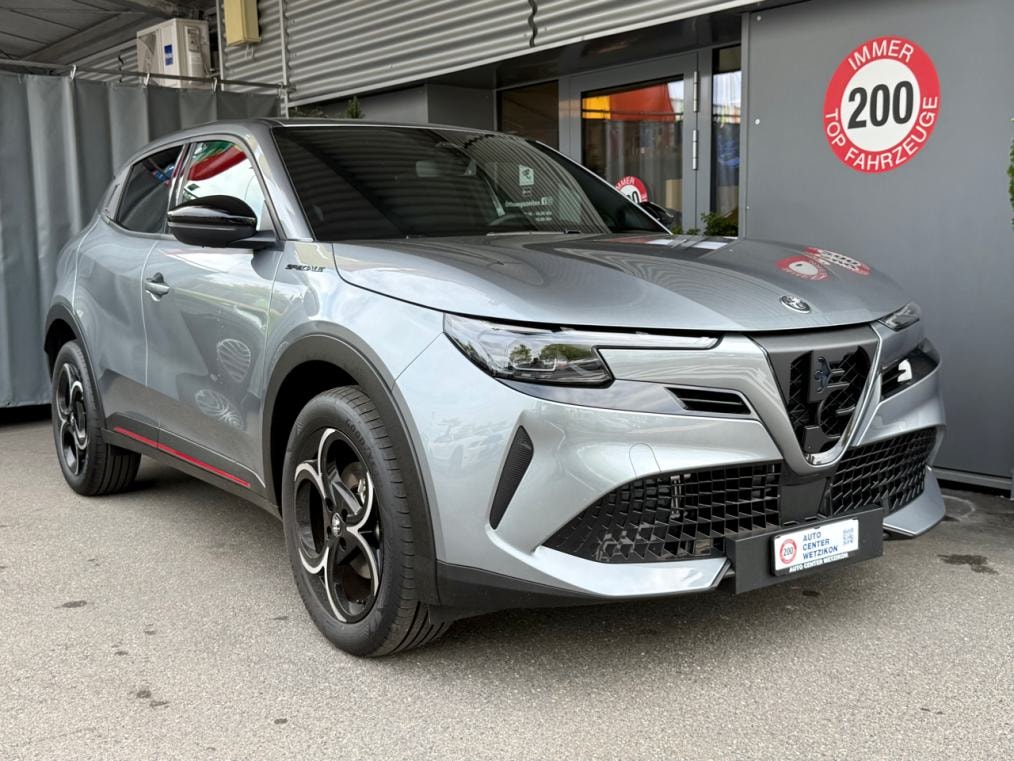 ALFA ROMEO Junior 1.2 48V Hybrid Speciale-showroom-element-1