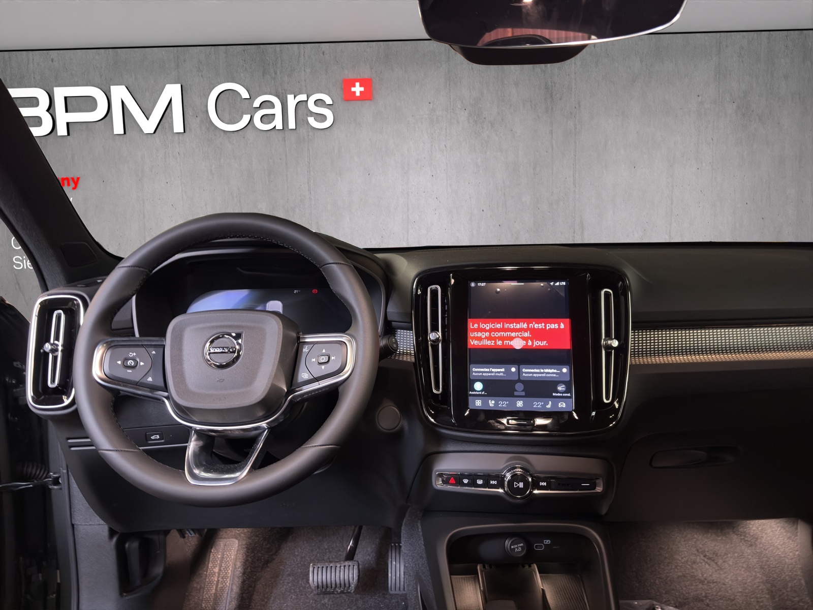 VOLVO EX40 82kWh Twin Motor AWD Ultra Xcentric Edition-image-11