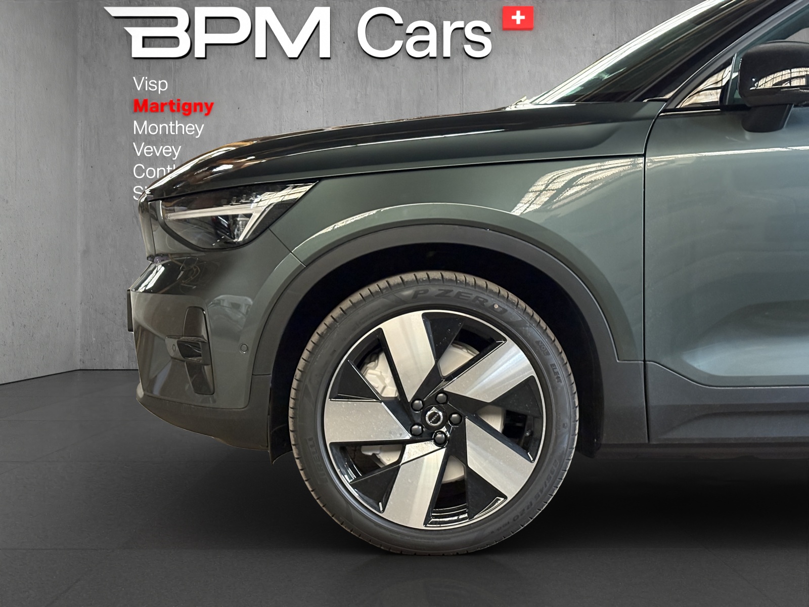 VOLVO EX40 82kWh Twin Motor AWD Ultra Xcentric Edition-image-6