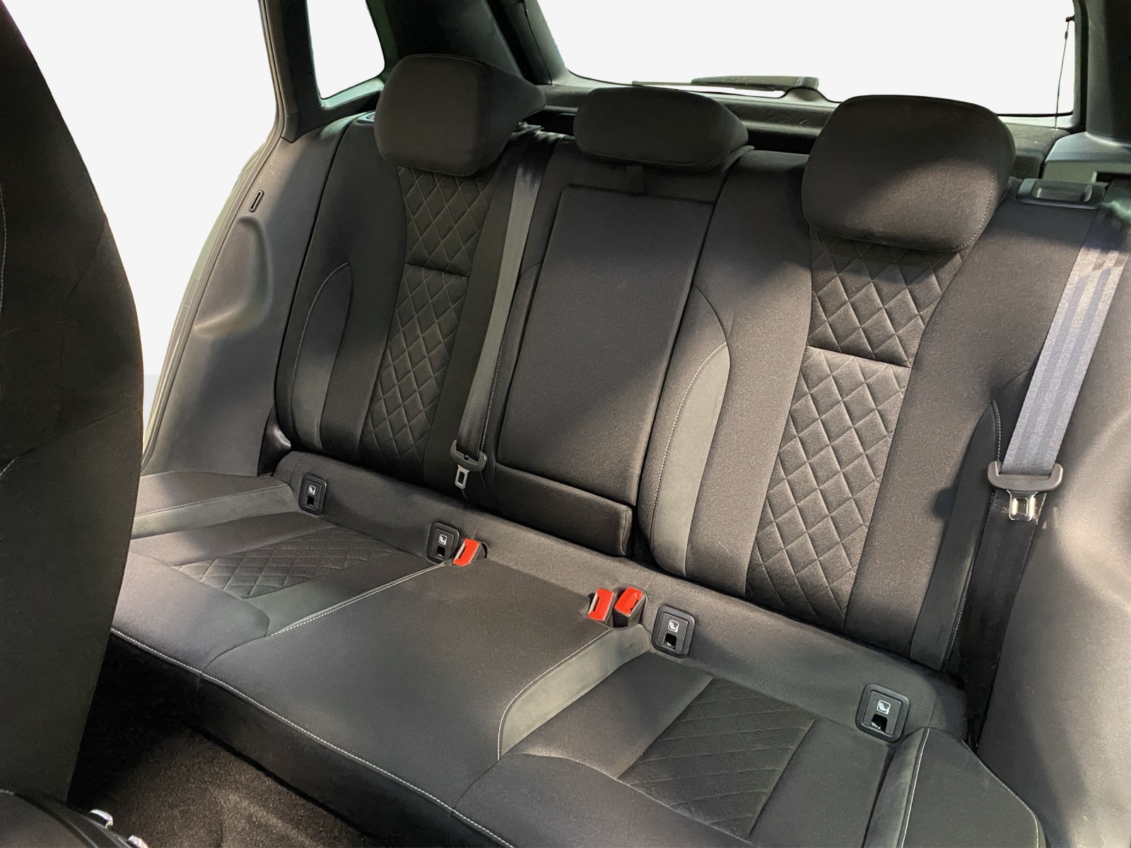 SKODA Kamiq 1.0 TSI Style DSG-image-11