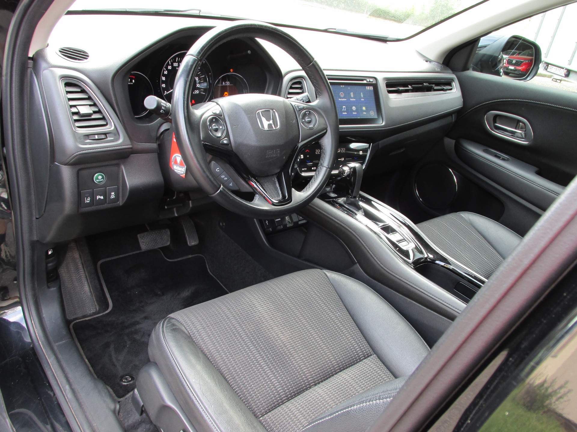 HONDA HR-V 1.5i-VTEC Executive CVT-image-10