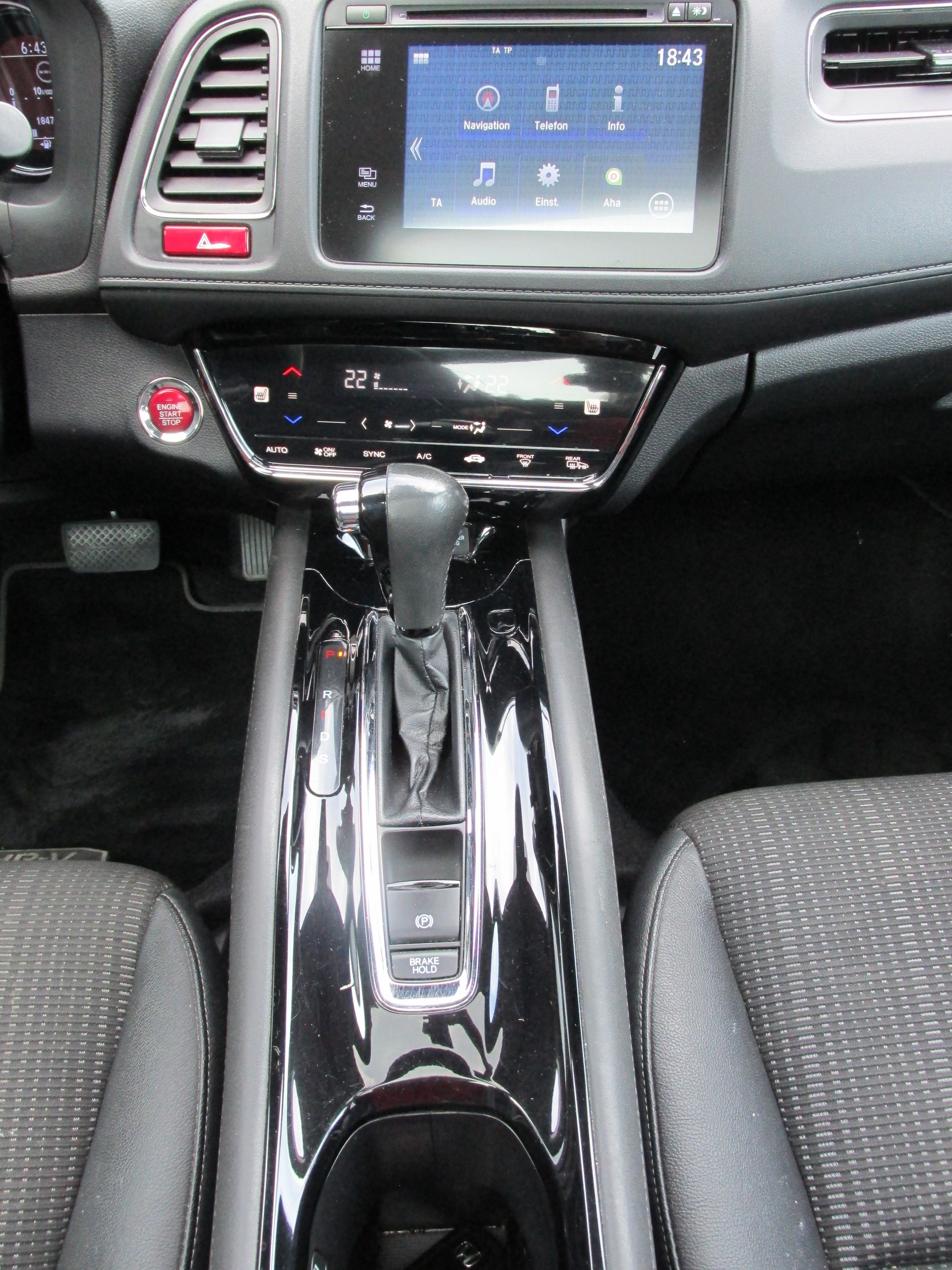 HONDA HR-V 1.5i-VTEC Executive CVT-image-17