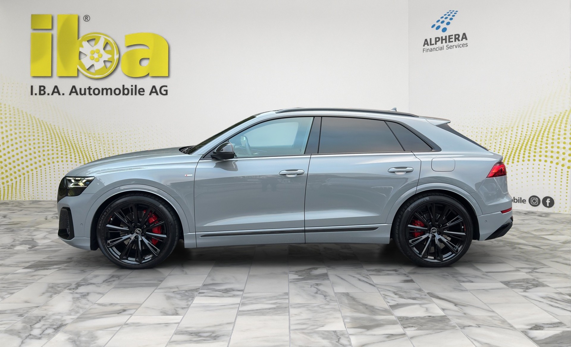 AUDI Q8 TFSI e quattro Competition 4x4 360 kW-showroom-element-1