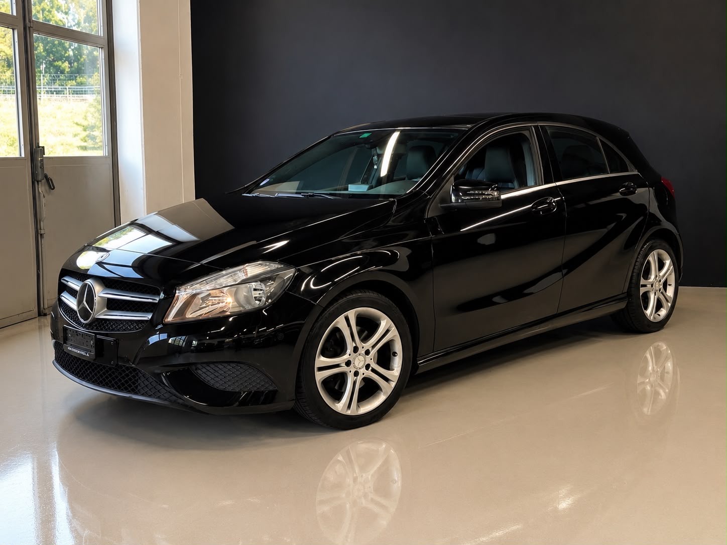 MERCEDES-BENZ A 180 7G-DCT-image-6