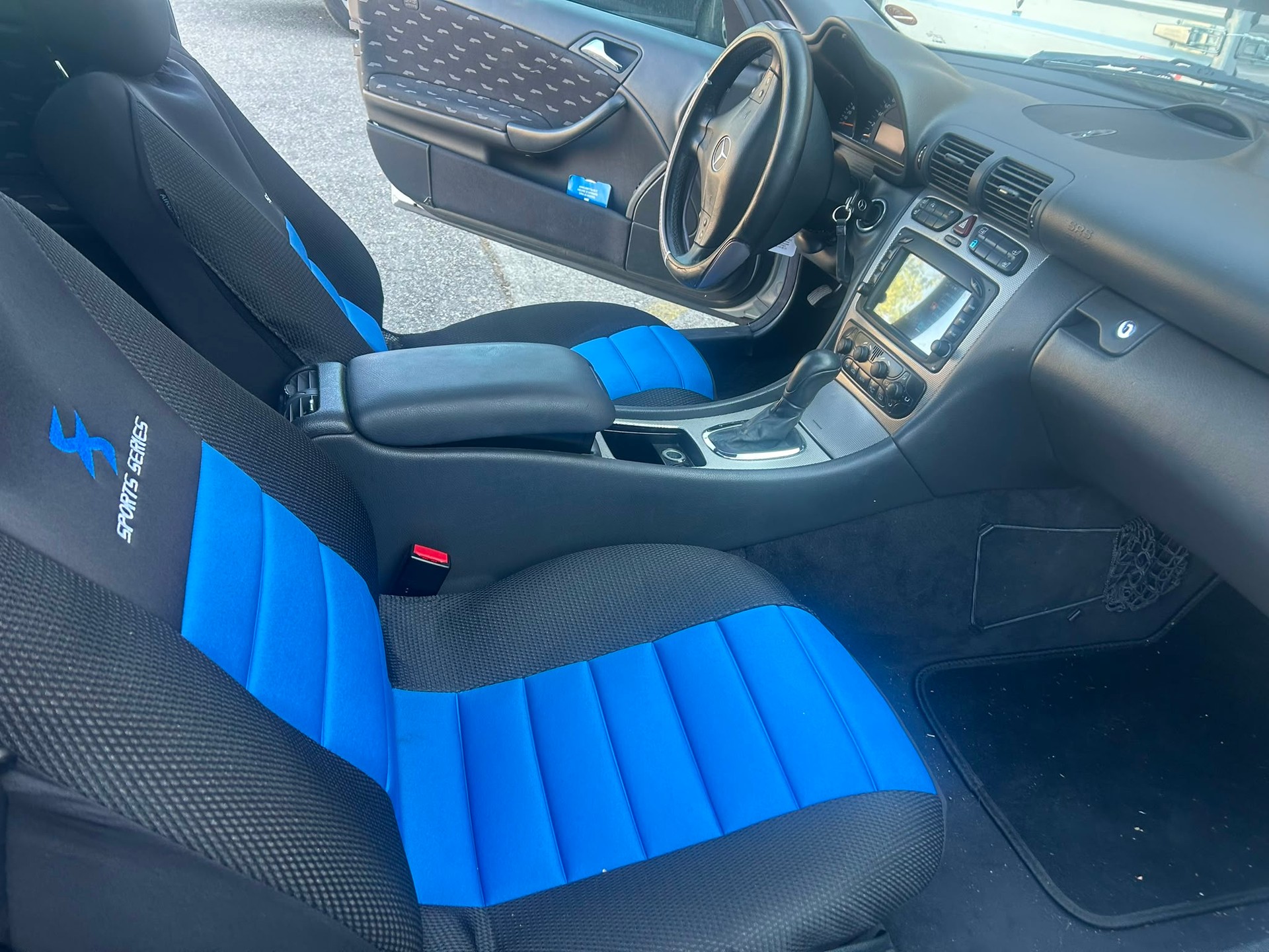 MERCEDES-BENZ C 200 Kompressor-image-5