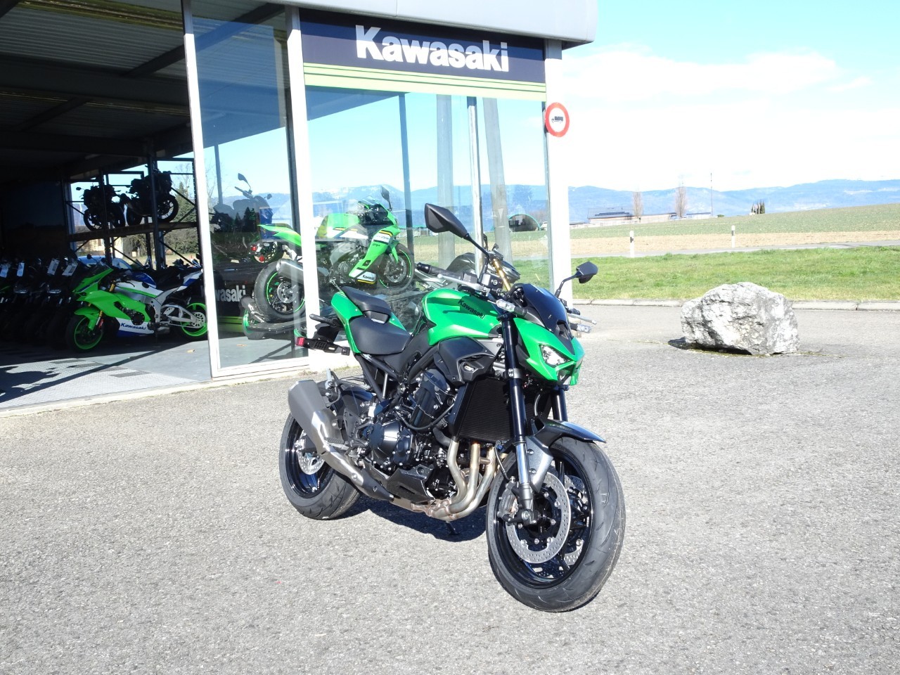 KAWASAKI Z 900-showroom-element-1