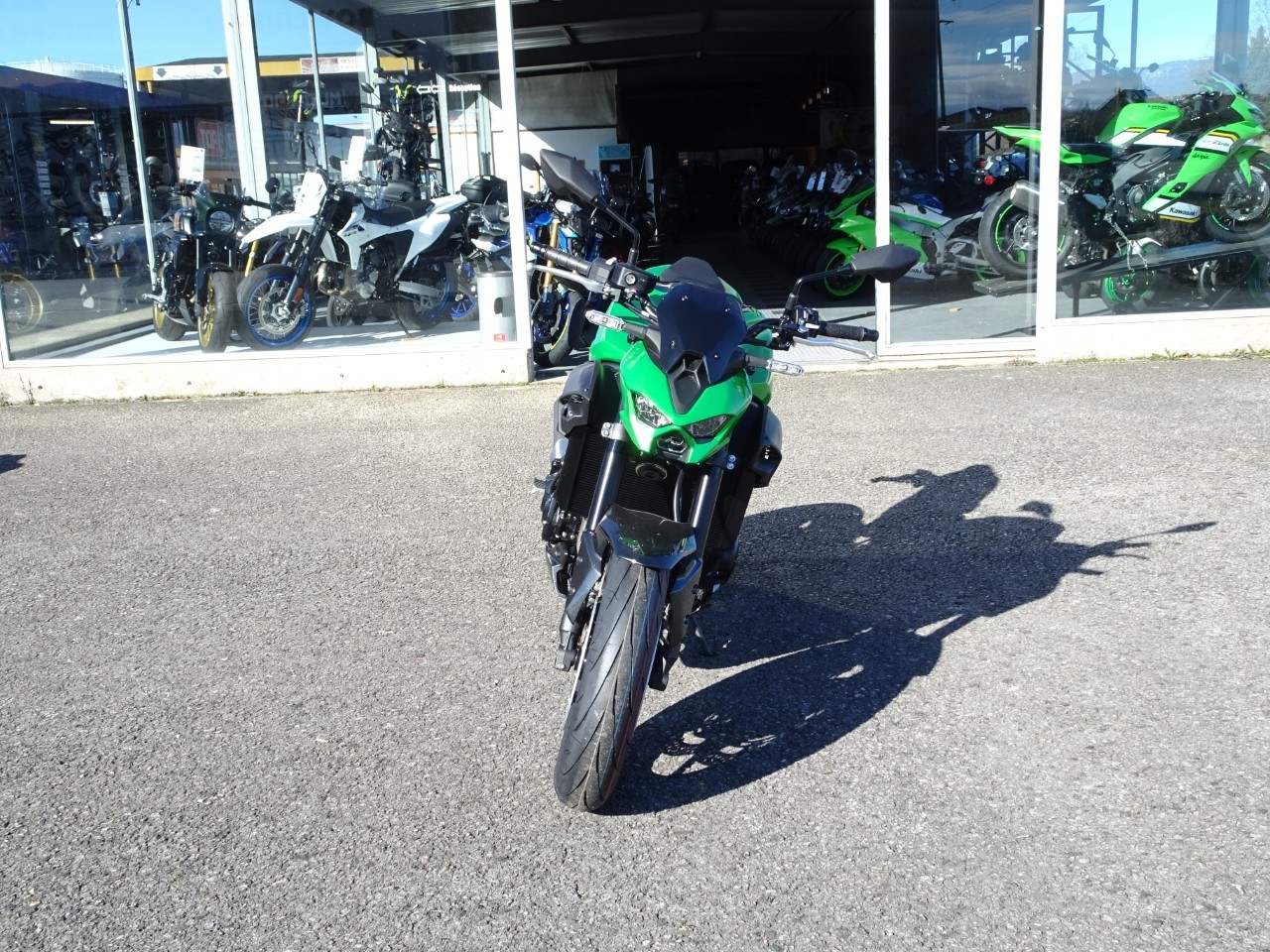 KAWASAKI Z 900-showroom-element-2