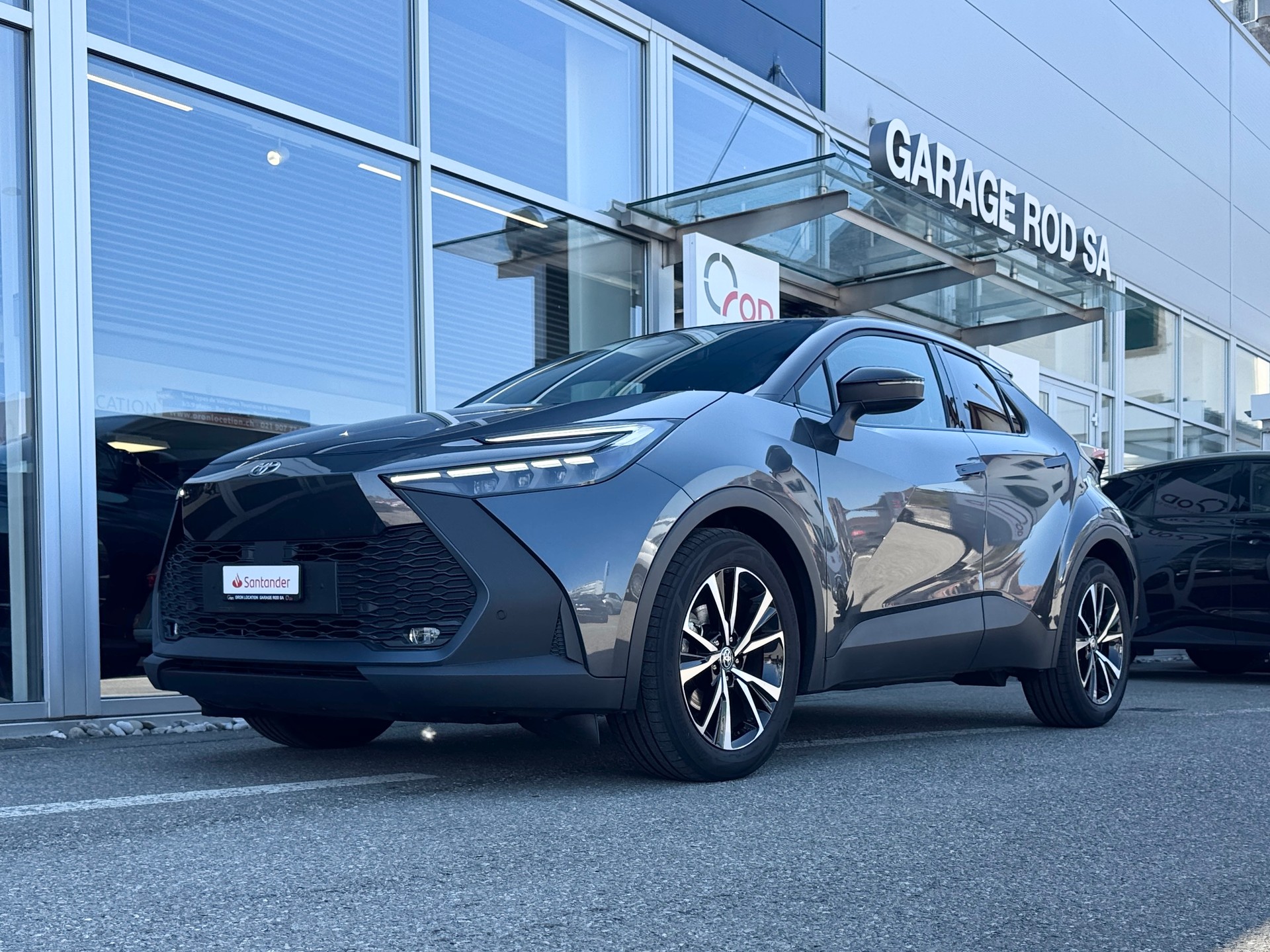 TOYOTA C-HR 2.0 HSD CVT Trend 2WD-image-0