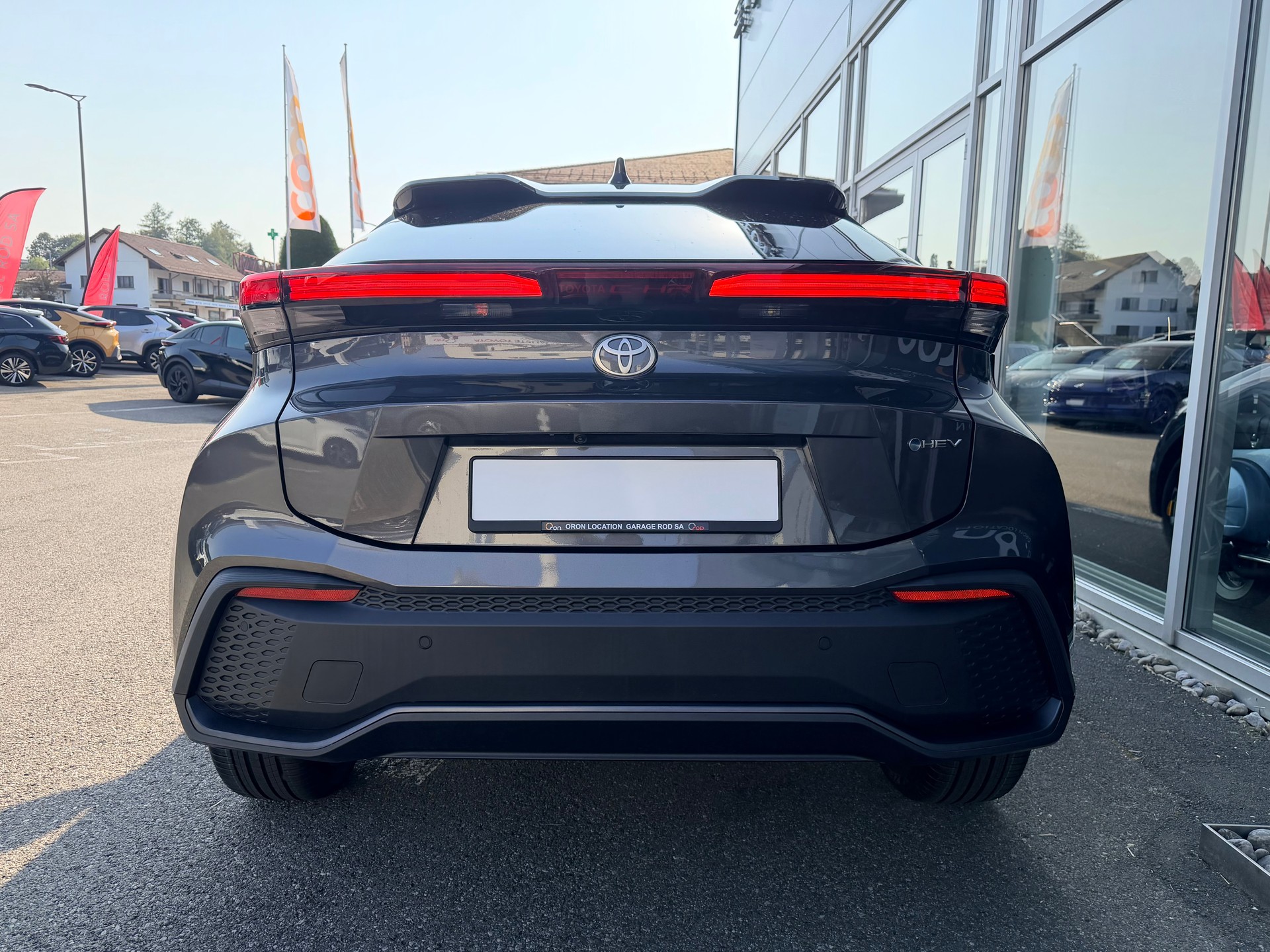 TOYOTA C-HR 2.0 HSD CVT Trend 2WD-image-5