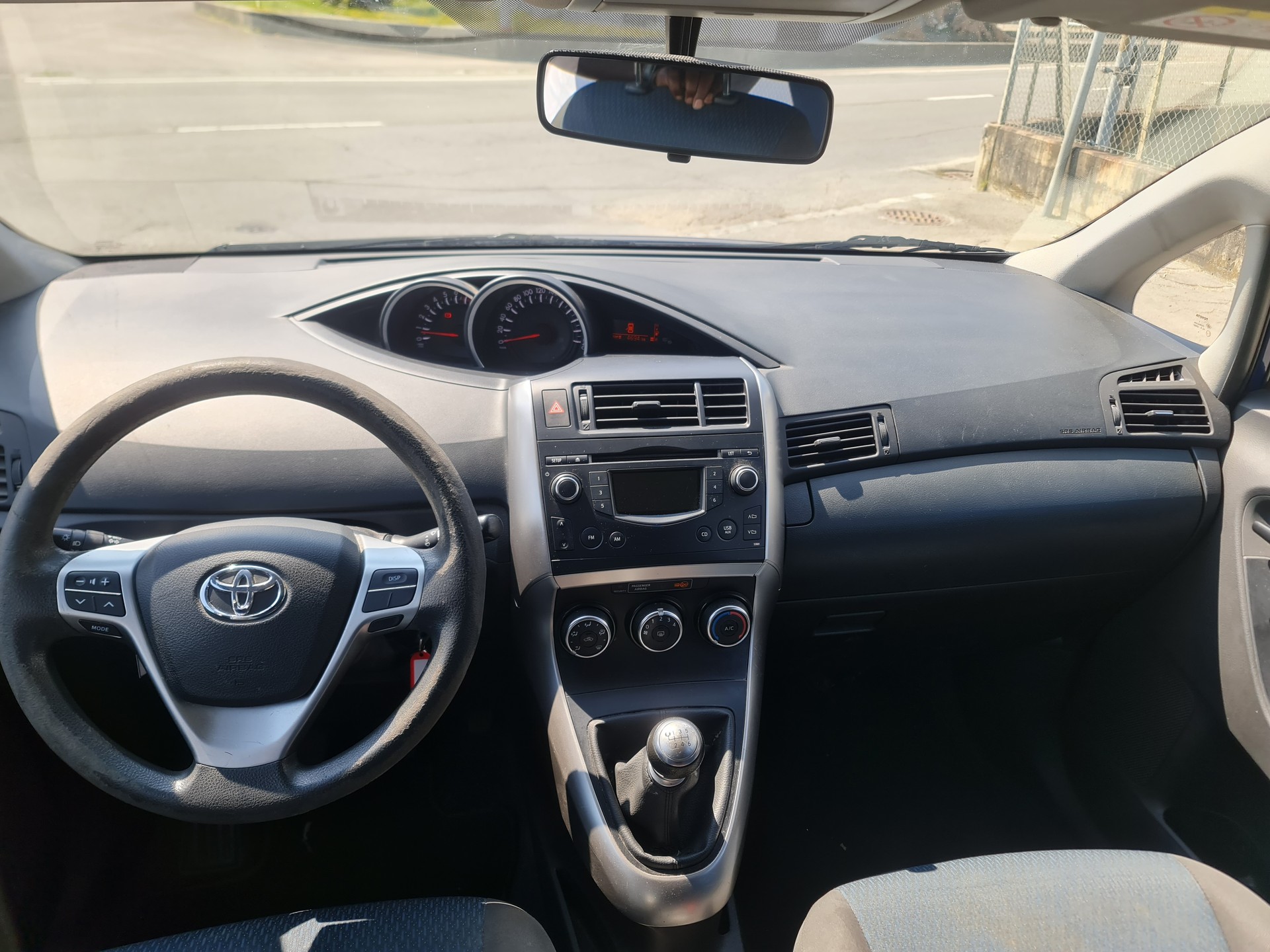 TOYOTA Verso 1.6 Terra-image-7