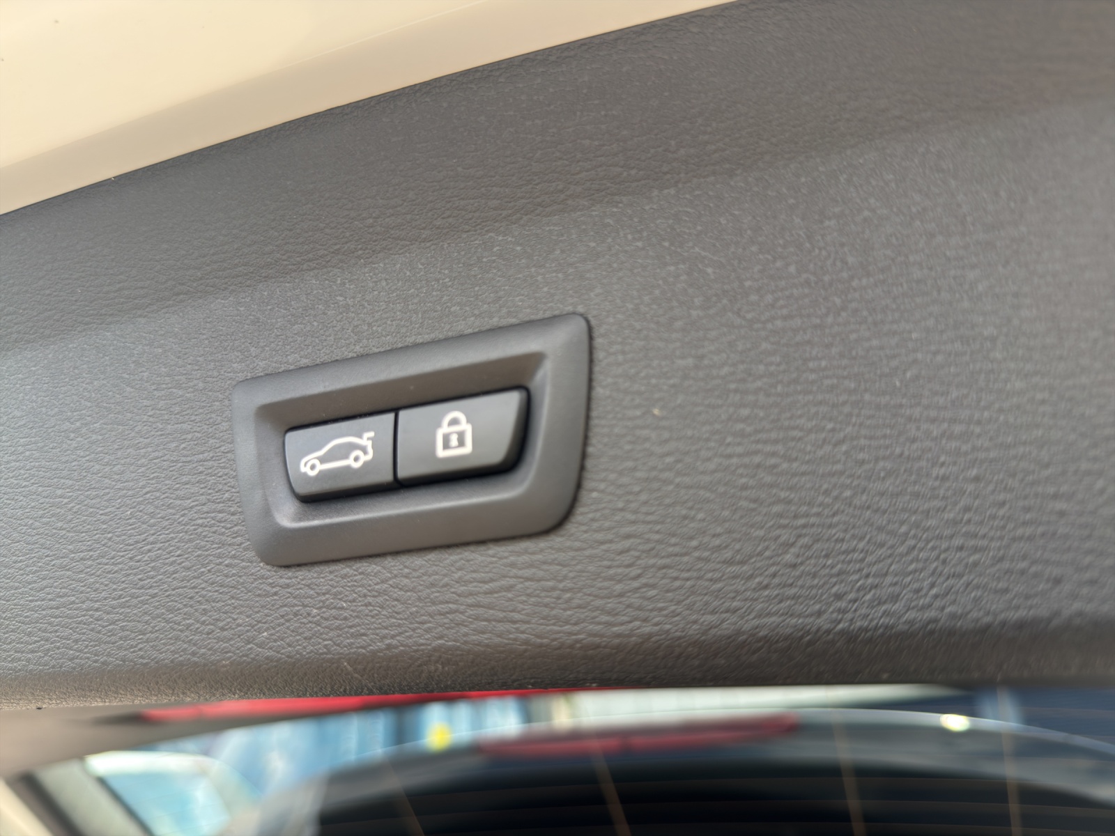 BMW X1 xDrive 20d M Sport Steptronic-image-16