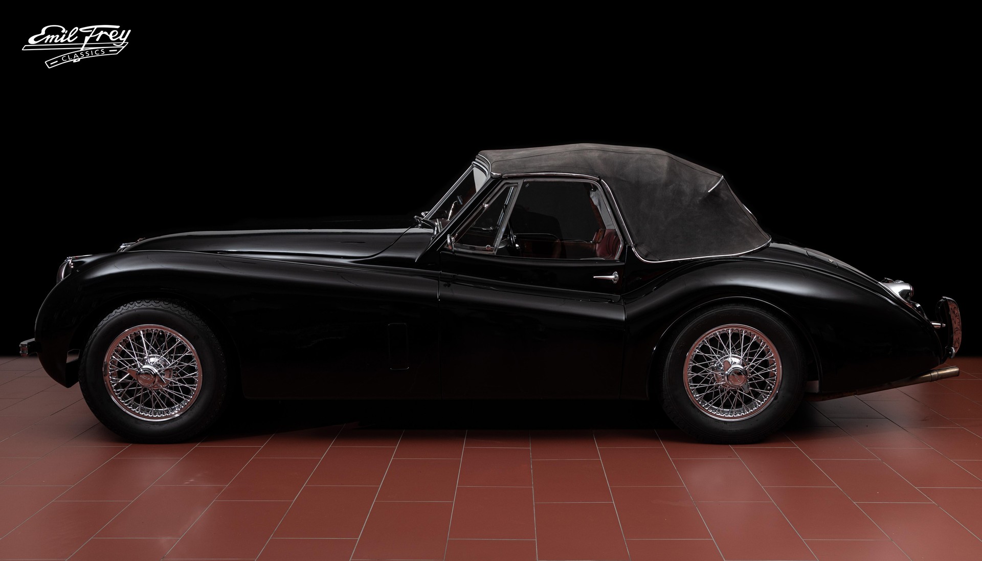 JAGUAR XK 120 DHC-image-3