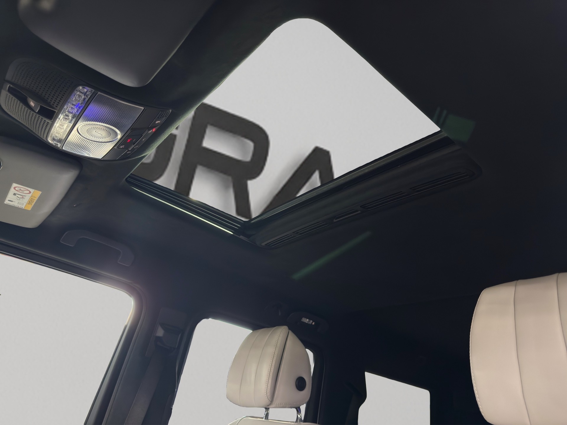 MERCEDES-BENZ Edition 1 Speedshift Plus G-Tronic-image-28