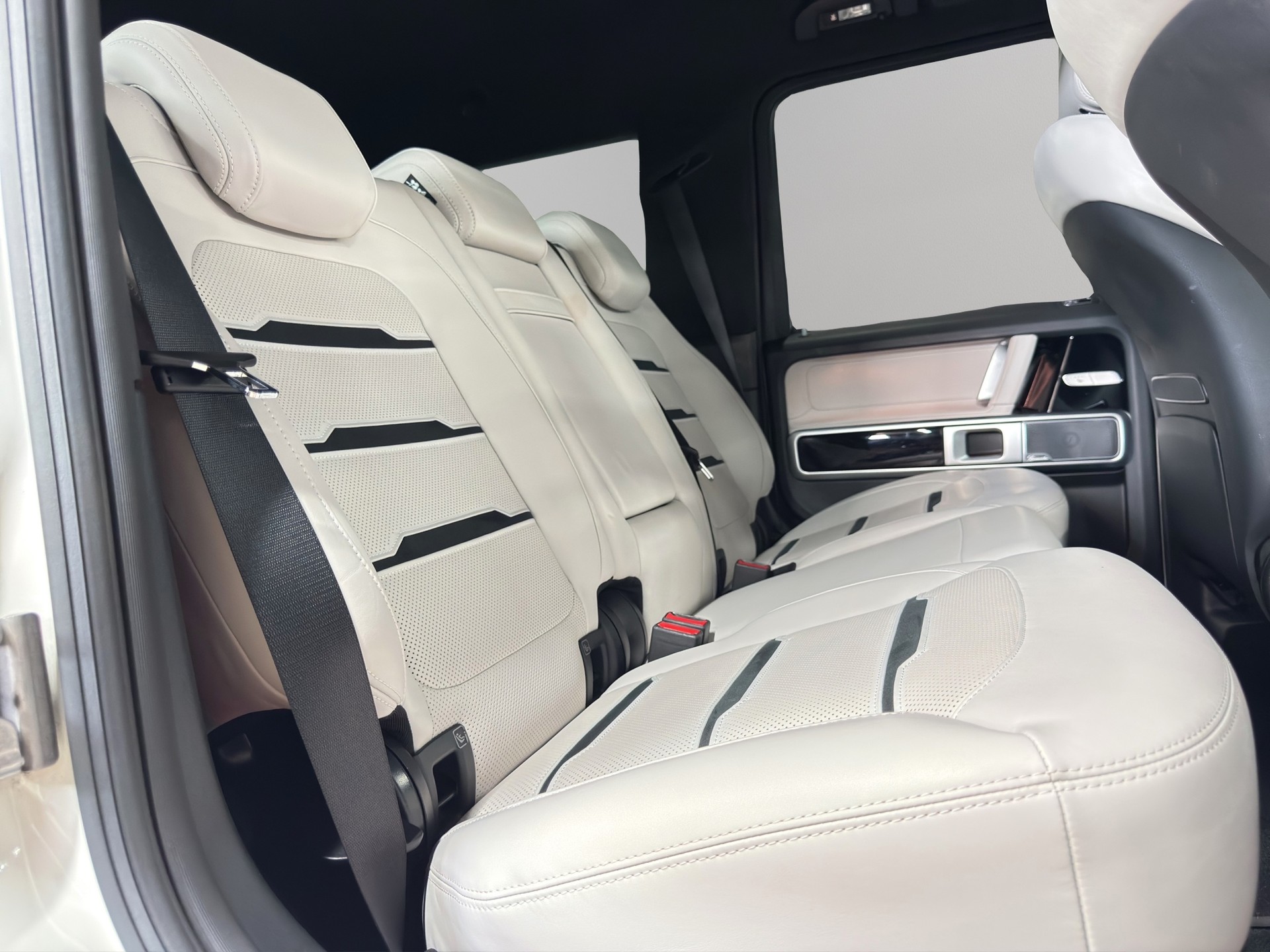 MERCEDES-BENZ Edition 1 Speedshift Plus G-Tronic-image-30
