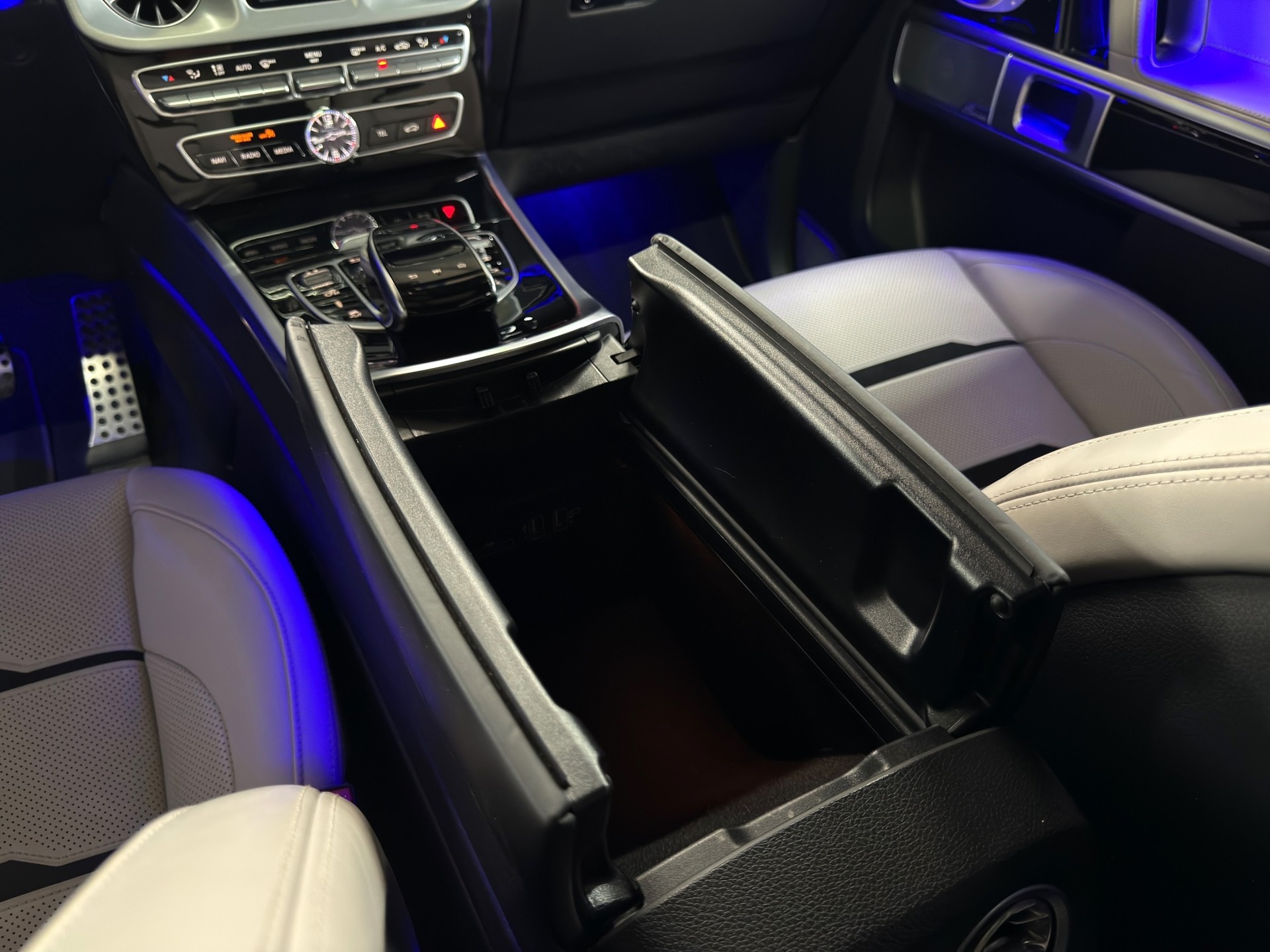 MERCEDES-BENZ Edition 1 Speedshift Plus G-Tronic-image-20