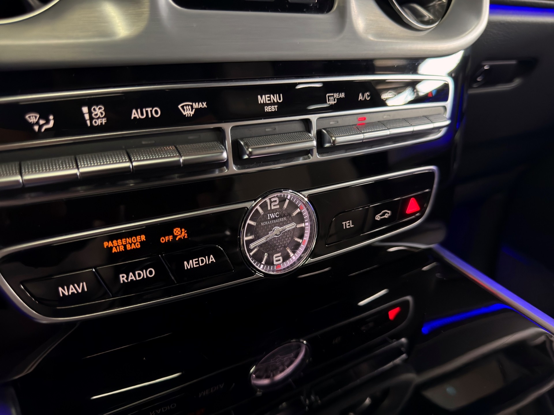MERCEDES-BENZ Edition 1 Speedshift Plus G-Tronic-image-19