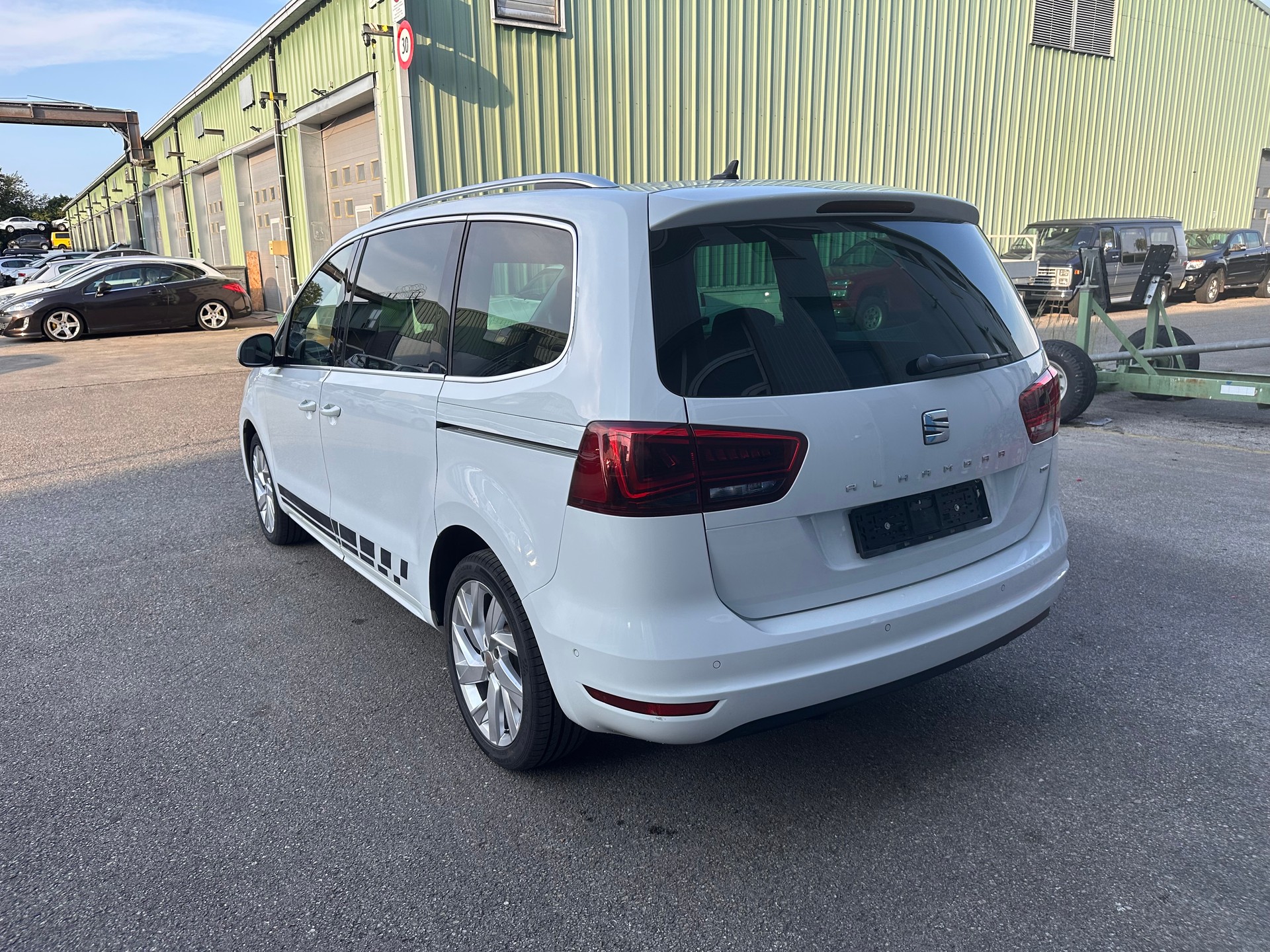 SEAT Alhambra 2.0 TDI 4Drive Style-image-5