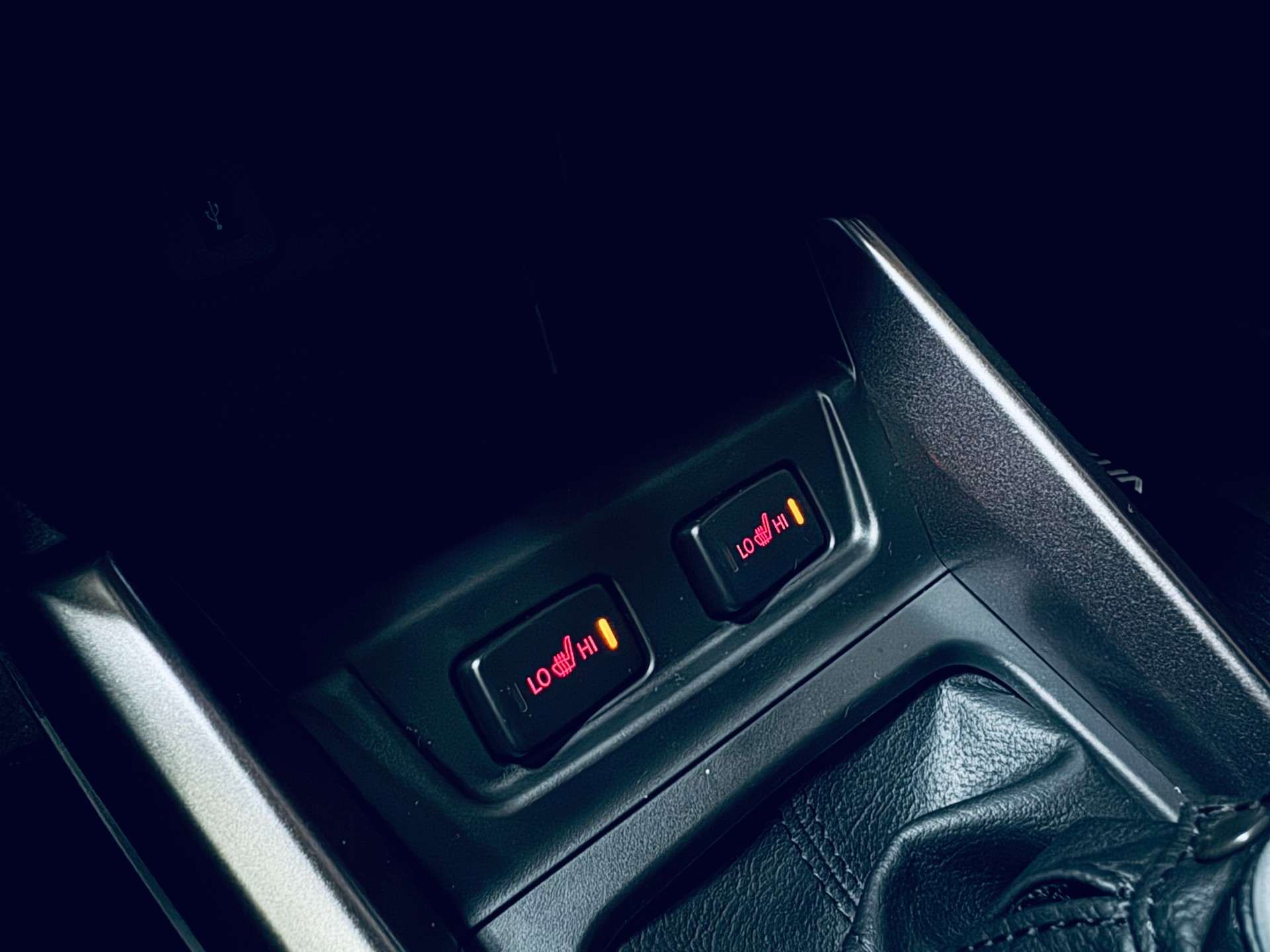 SUZUKI Vitara 1.4 Boosterjet Compact + 4x4 Hybrid-image-16