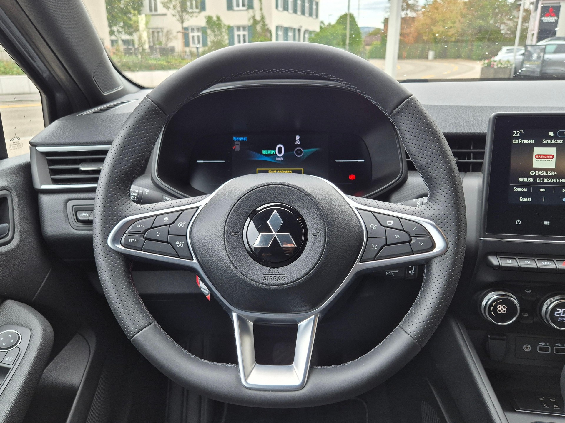 MITSUBISHI Colt 1.6 HEV Intense-image-6