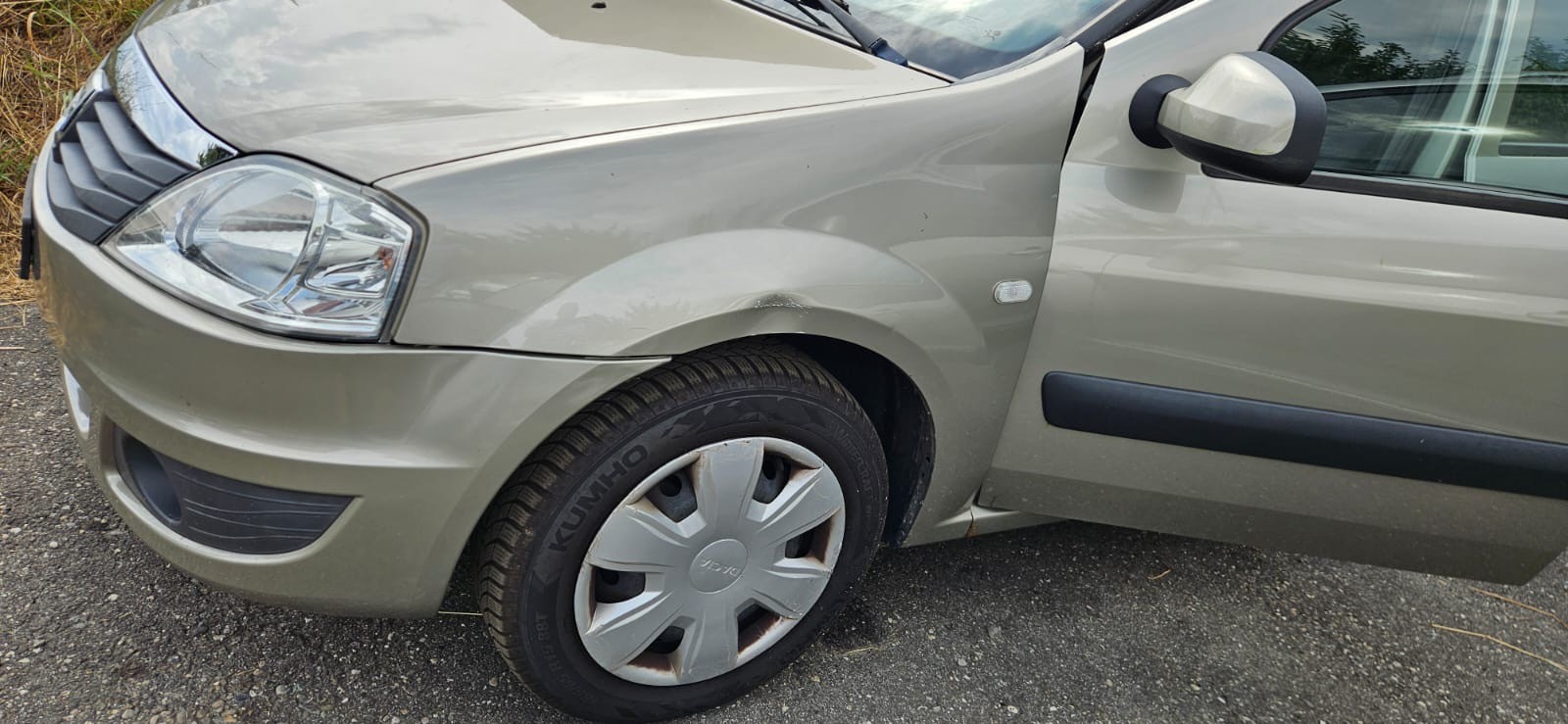 DACIA Logan 1.6 16V Lauréate-image-4