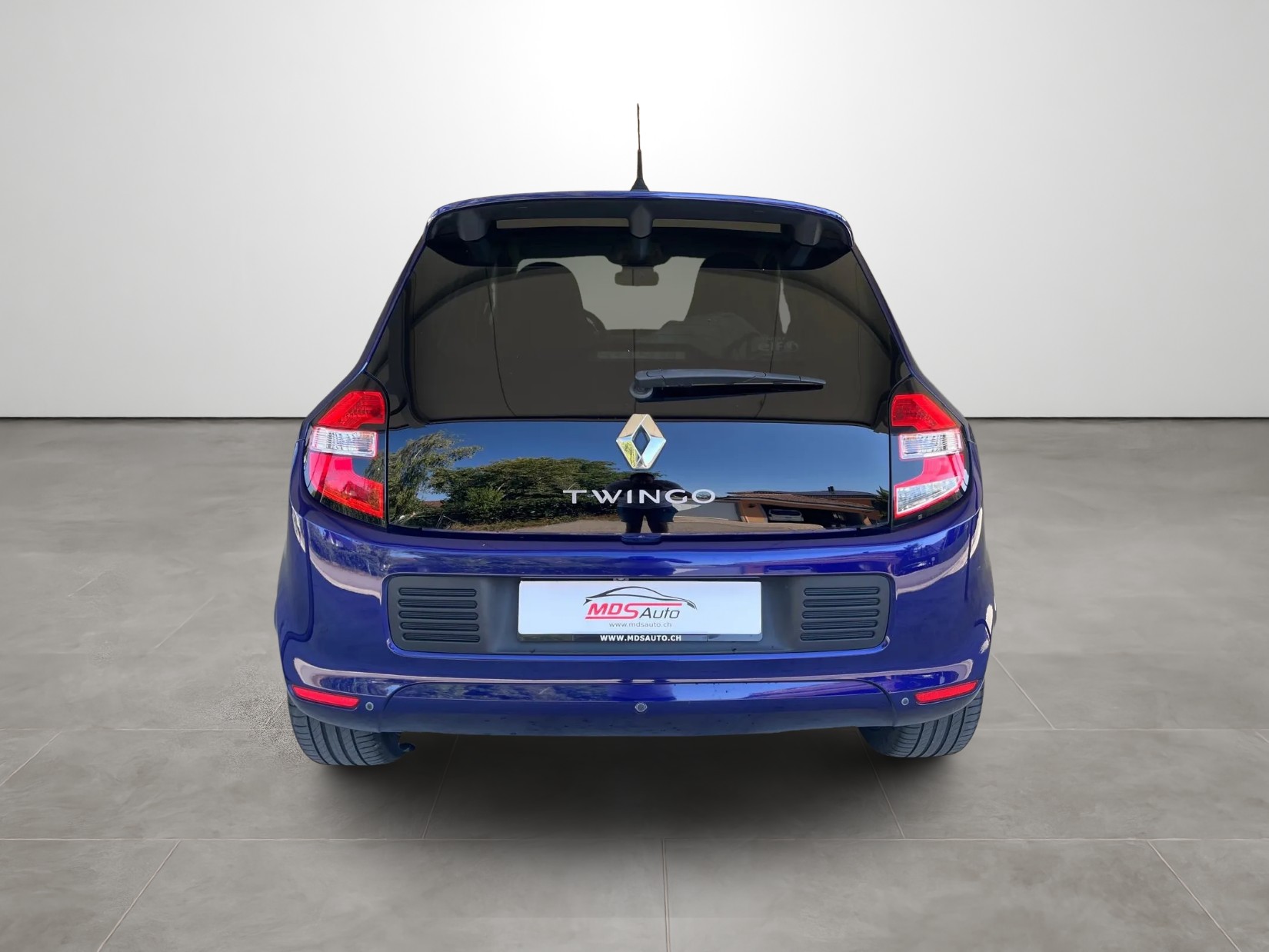 RENAULT Twingo 0.9 Iconic-image-4