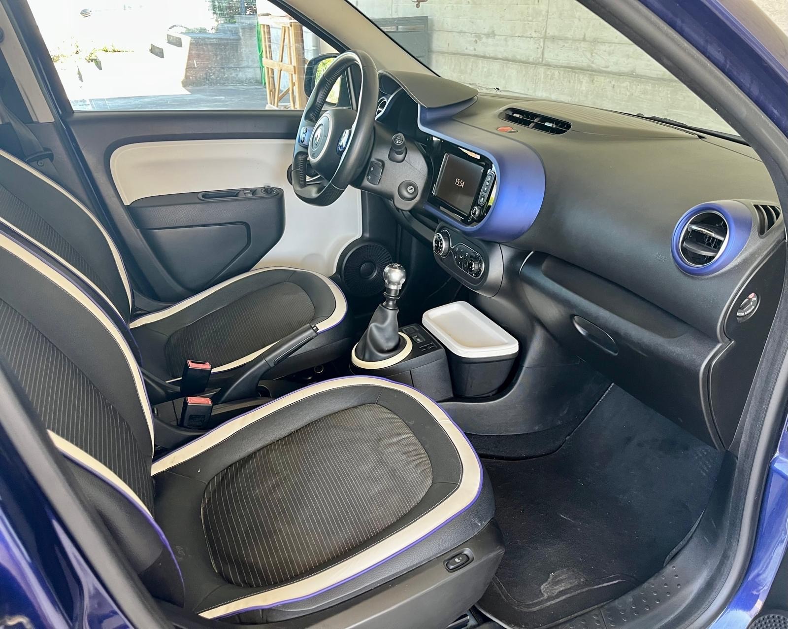 RENAULT Twingo 0.9 Iconic-image-7