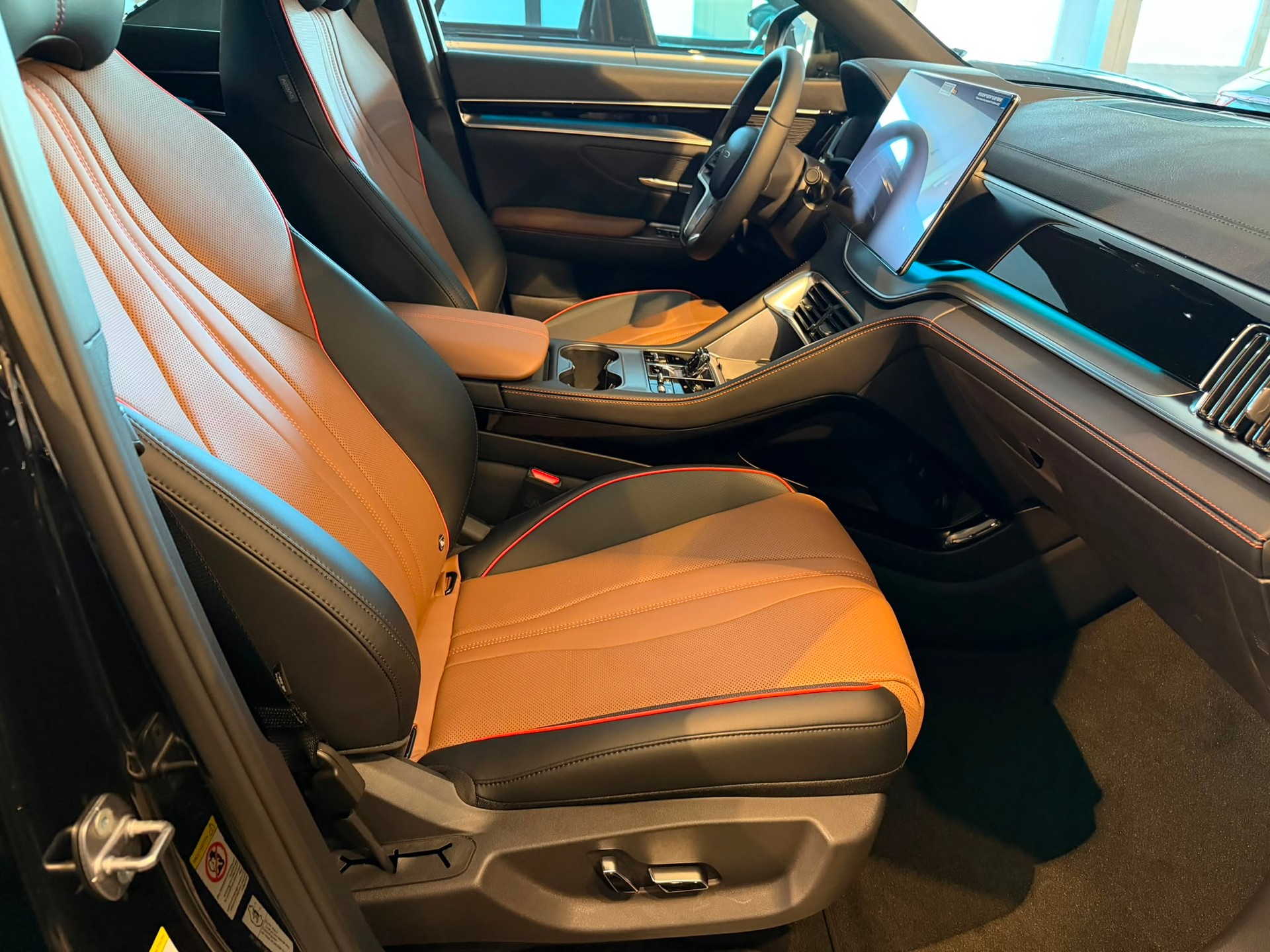 BYD Seal U DM-i Design AWD-image-12