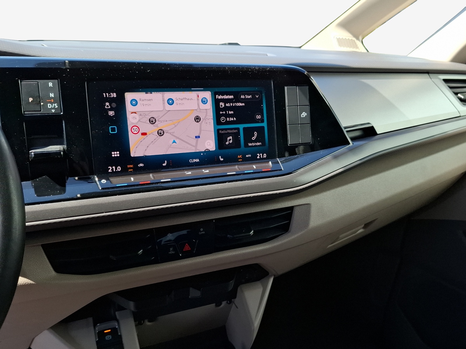 VW California 2.0 TSI Beach Tour-image-10