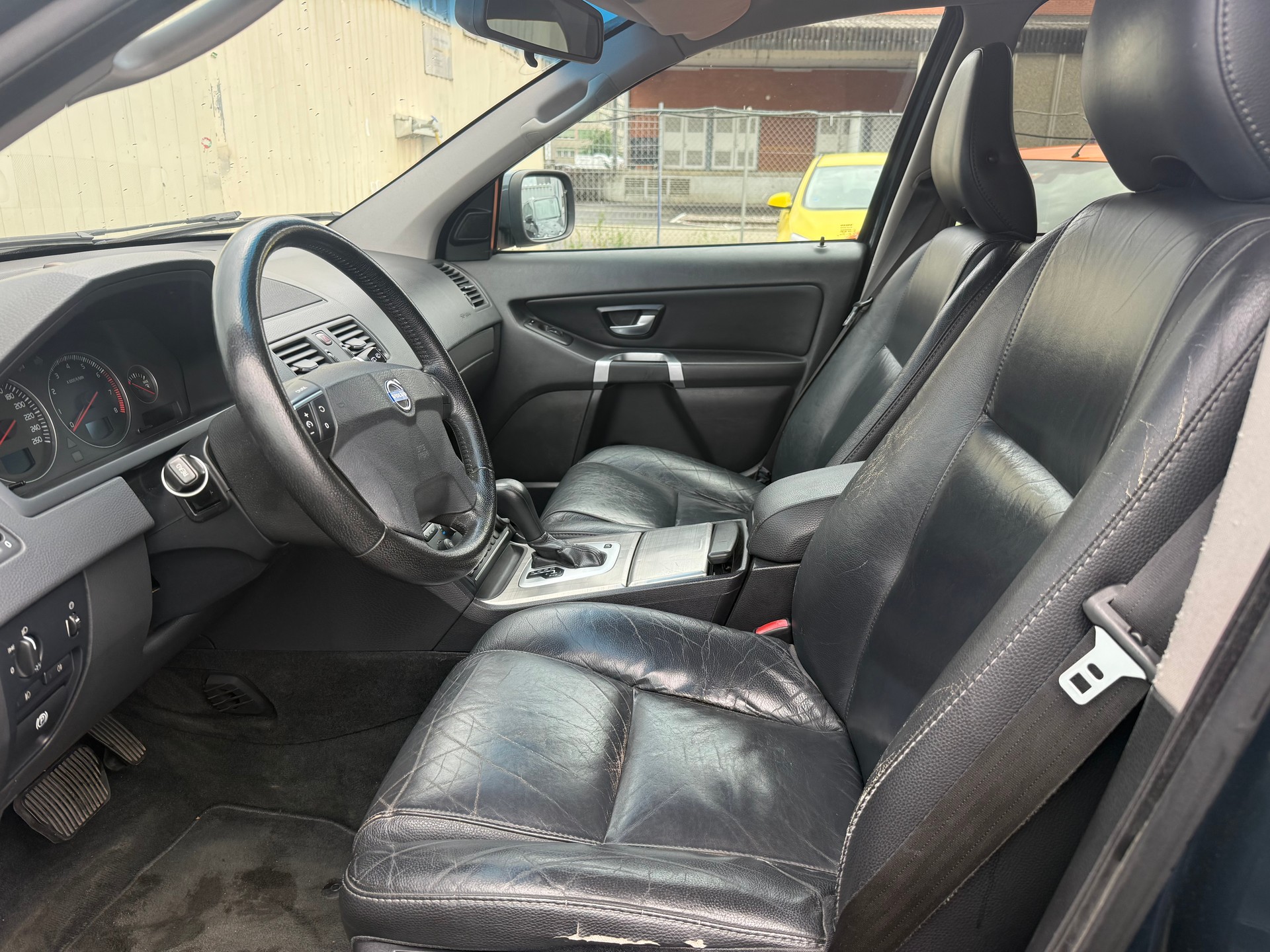 VOLVO XC90 3.2 AWD Summum Geartronic-image-7