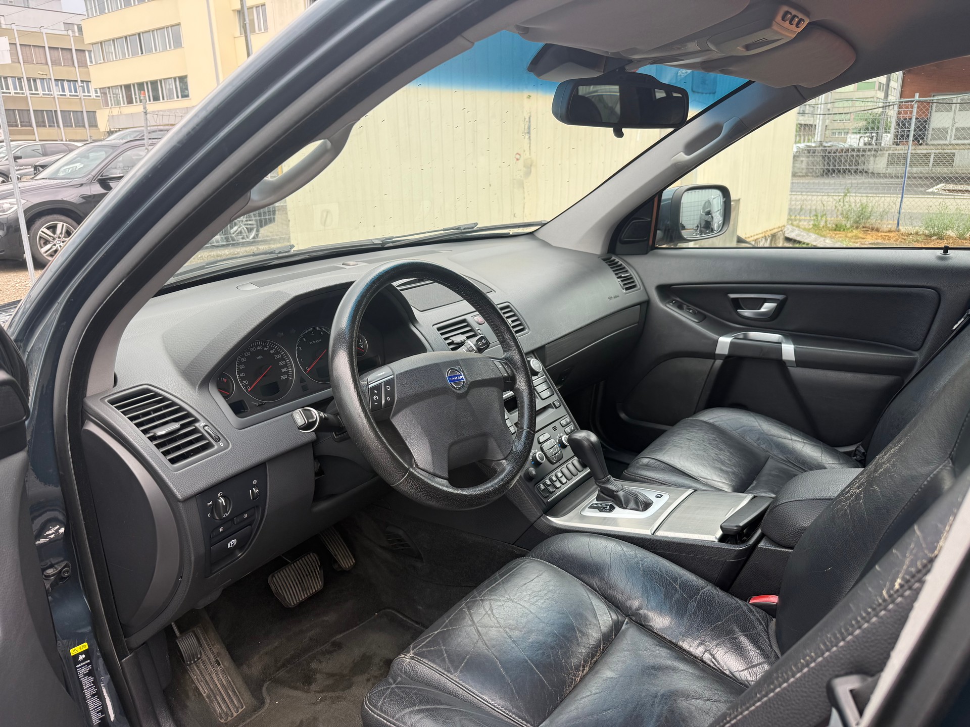 VOLVO XC90 3.2 AWD Summum Geartronic-image-8
