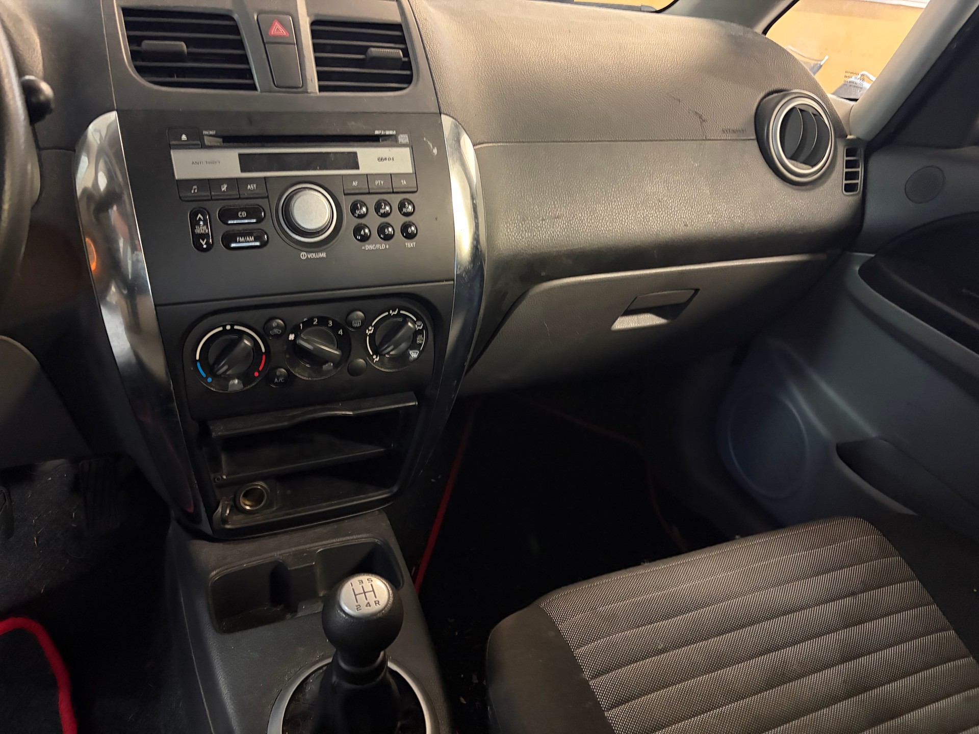 SUZUKI SX4 1.6 16V GL Top 4WD-image-11