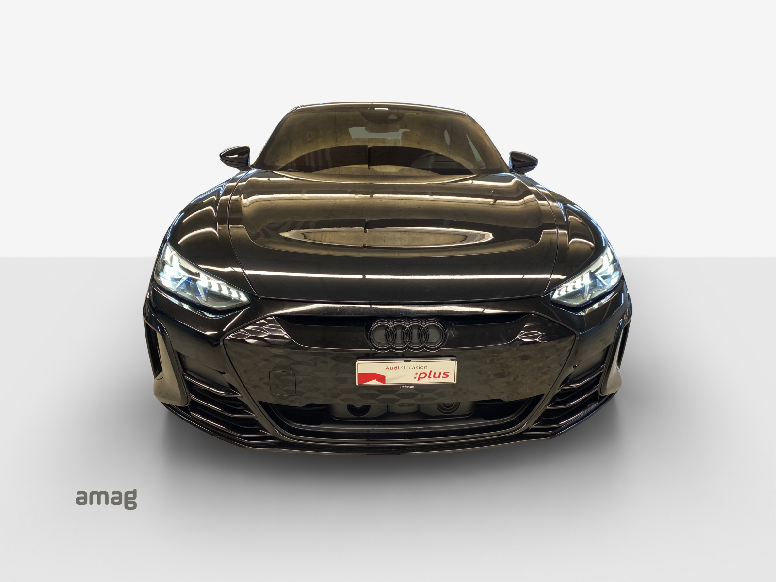 AUDI e-tron GT quattro-image-6