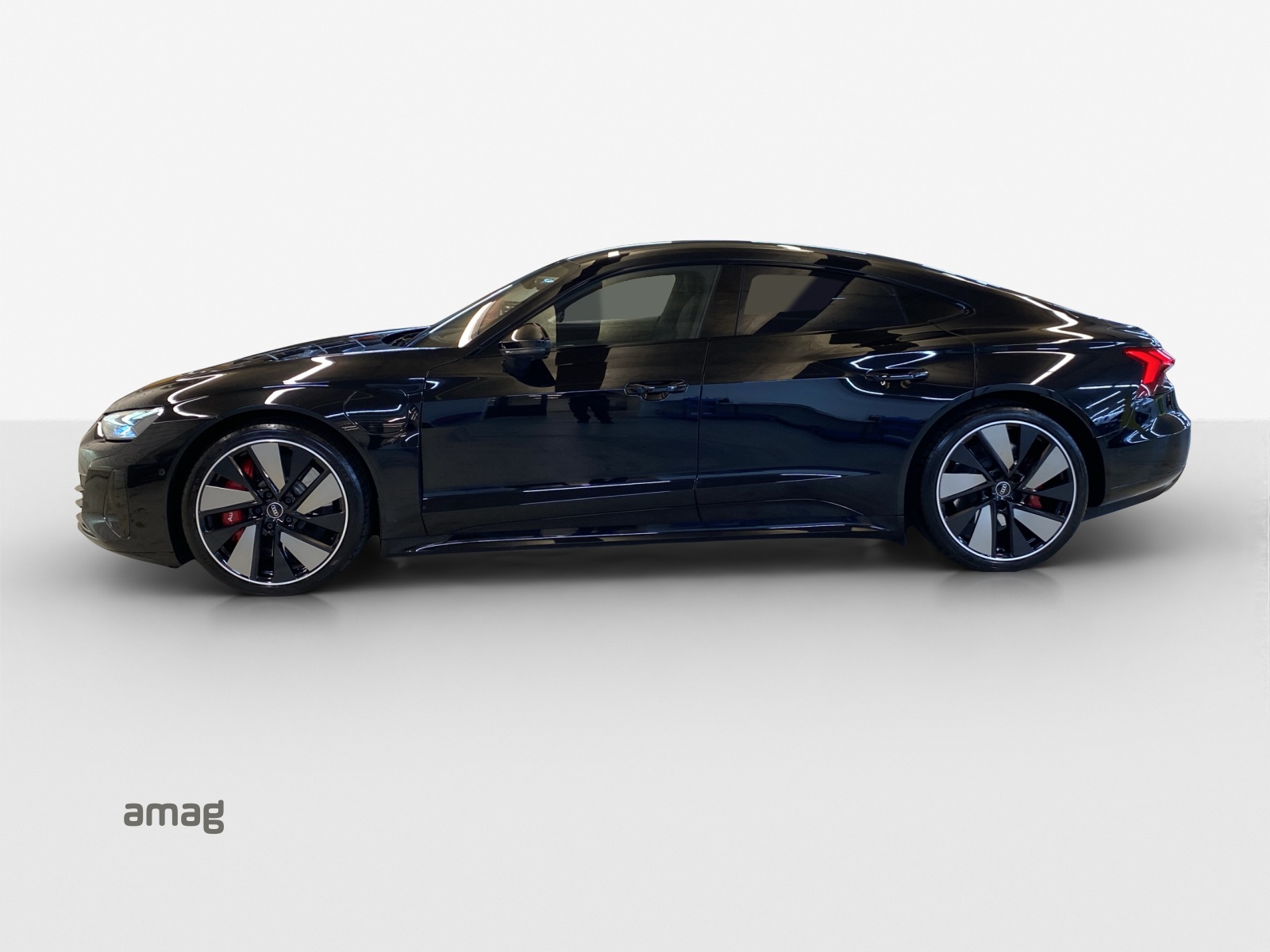 AUDI e-tron GT quattro-image-1