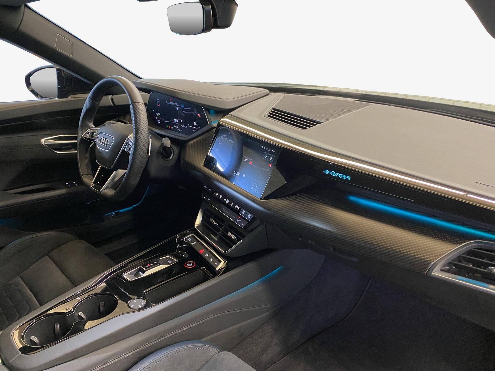 AUDI e-tron GT quattro-image-14