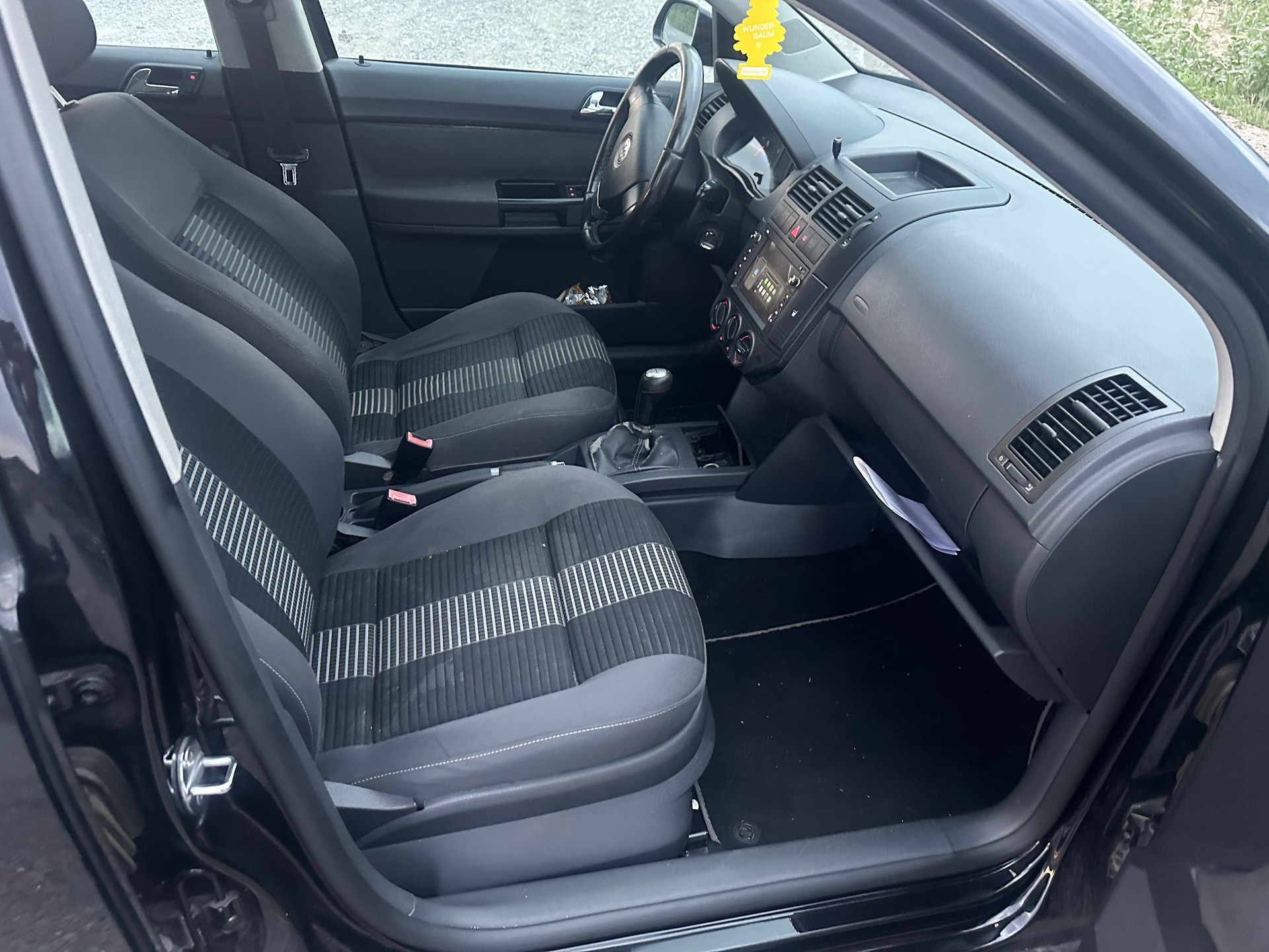VW Polo 1.4 TDI Comfortline-image-8