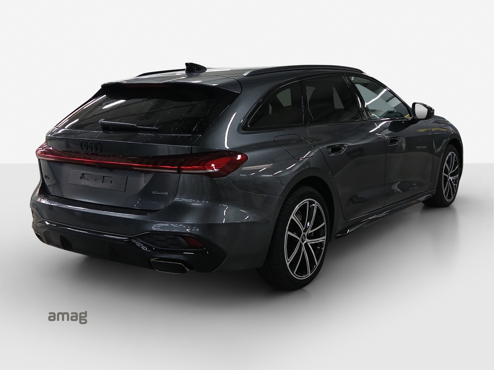AUDI A5 Avant e-hybrid quattro Attraction 220 kW S tronic-image-4