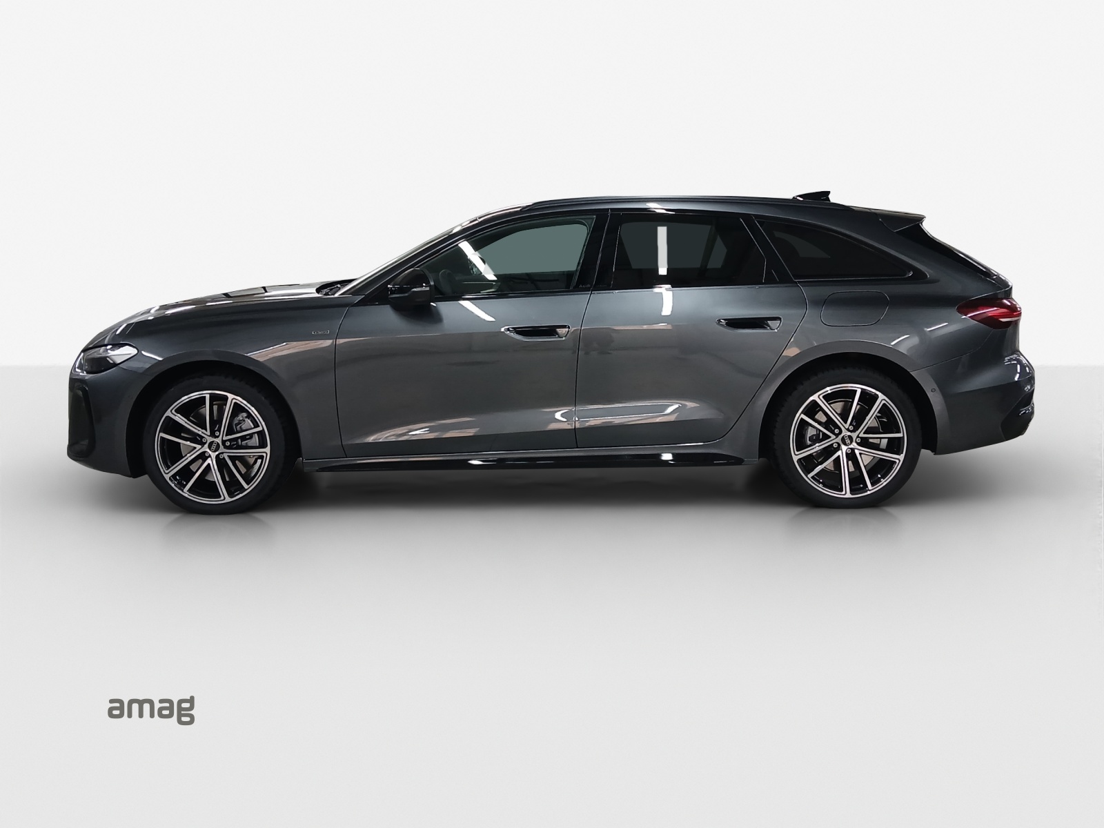 AUDI A5 Avant e-hybrid quattro Attraction 220 kW S tronic-showroom-element-1