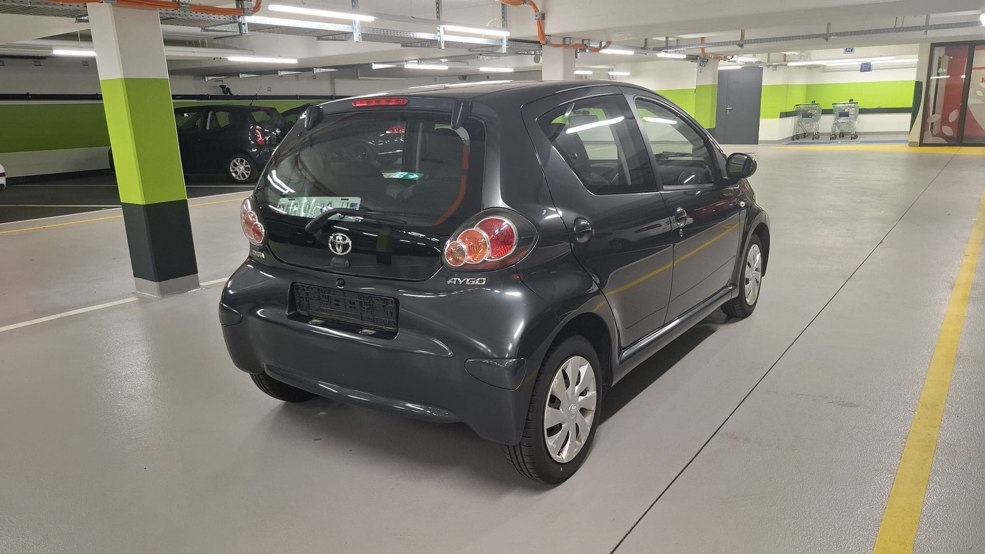 TOYOTA Aygo 1.0 VVT-i Terra-image-3