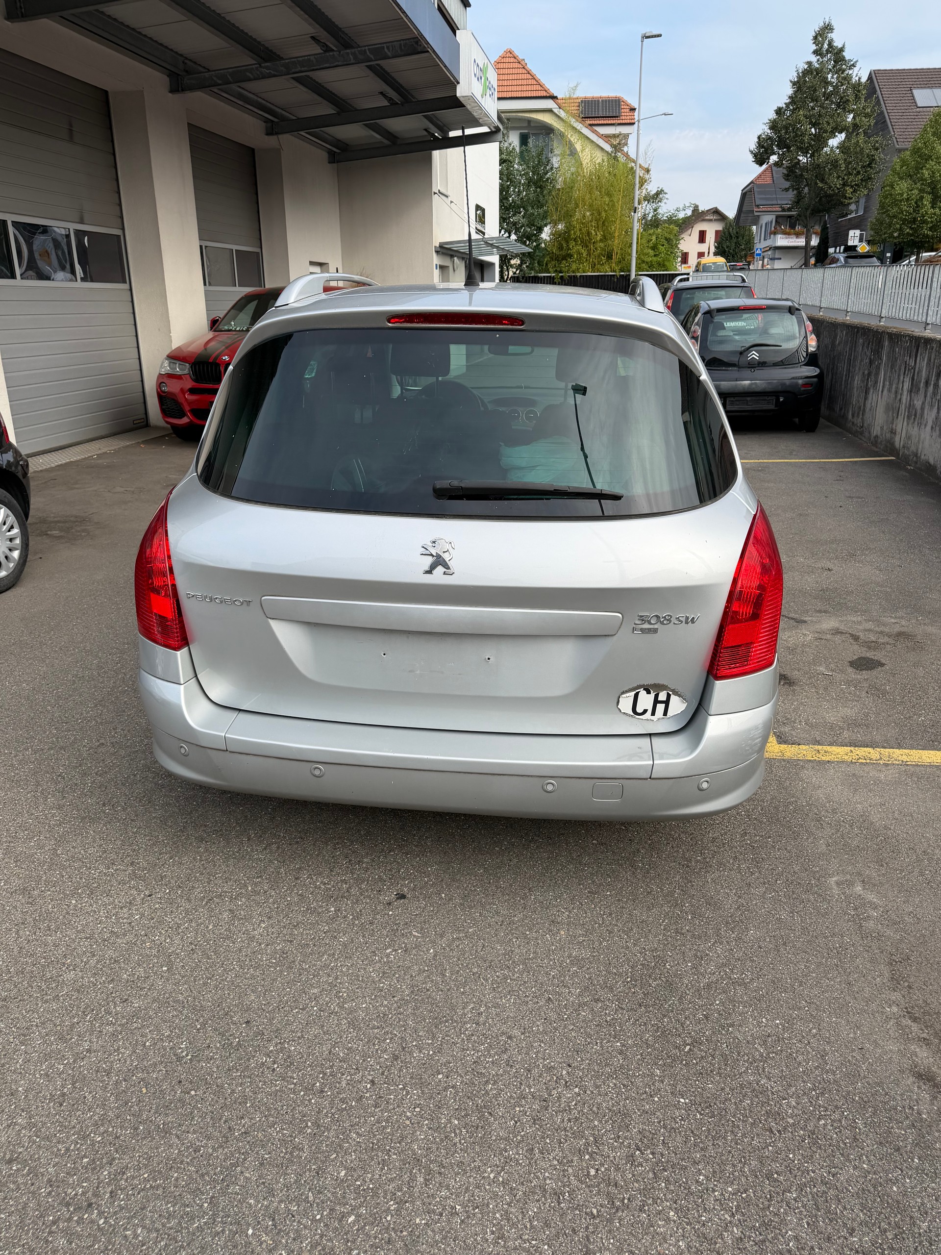 PEUGEOT 308-image-8